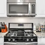 Lux Oasis In Woodland Hills