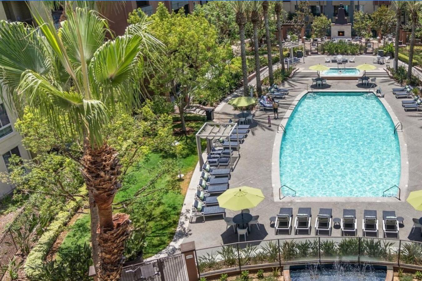 Lux Oasis In Woodland Hills Сasa de vacaciones